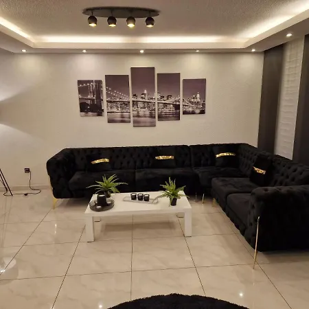 Lounge * הנובר